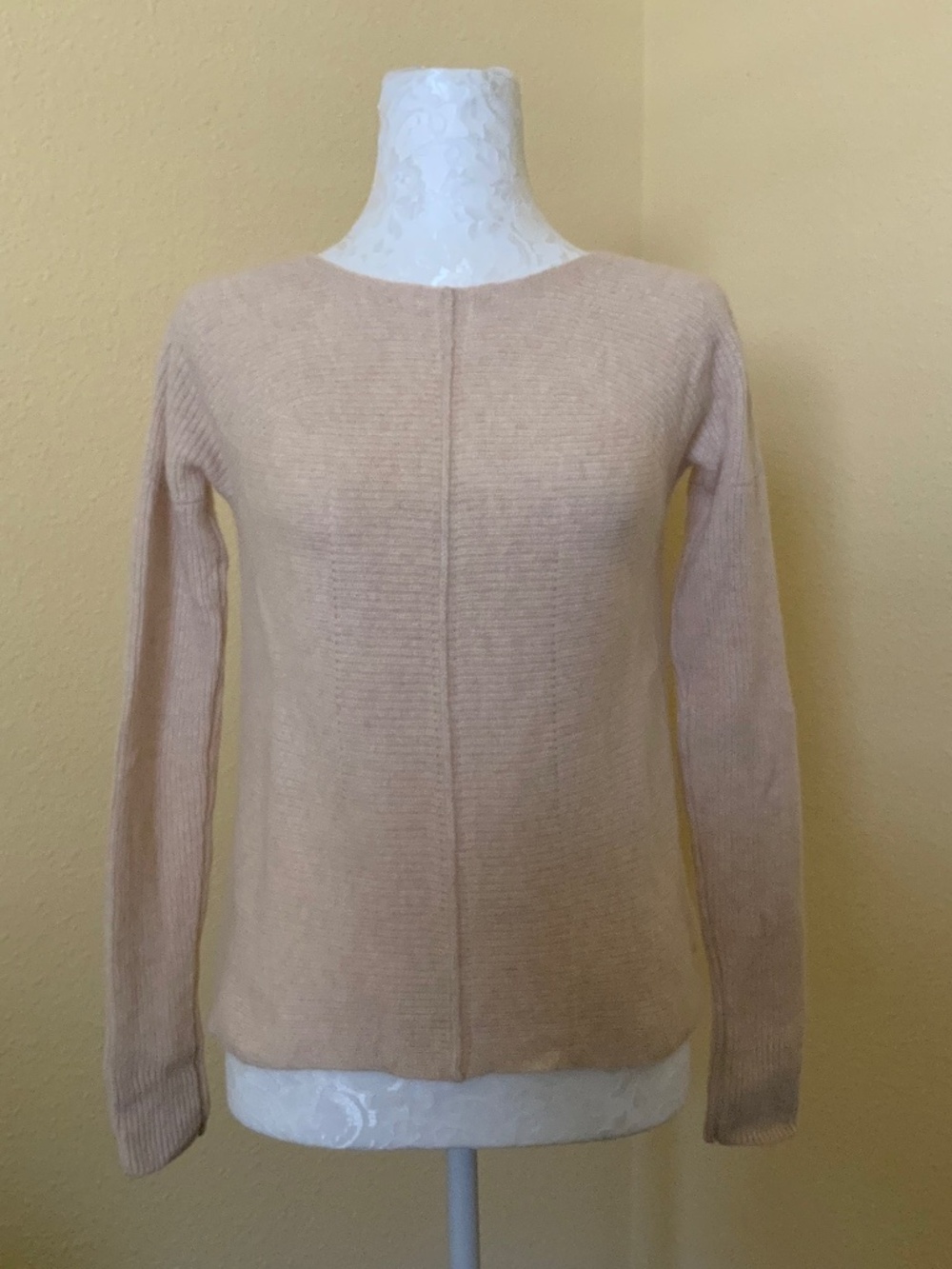 White +Warren Cashmere Sweater in Cream